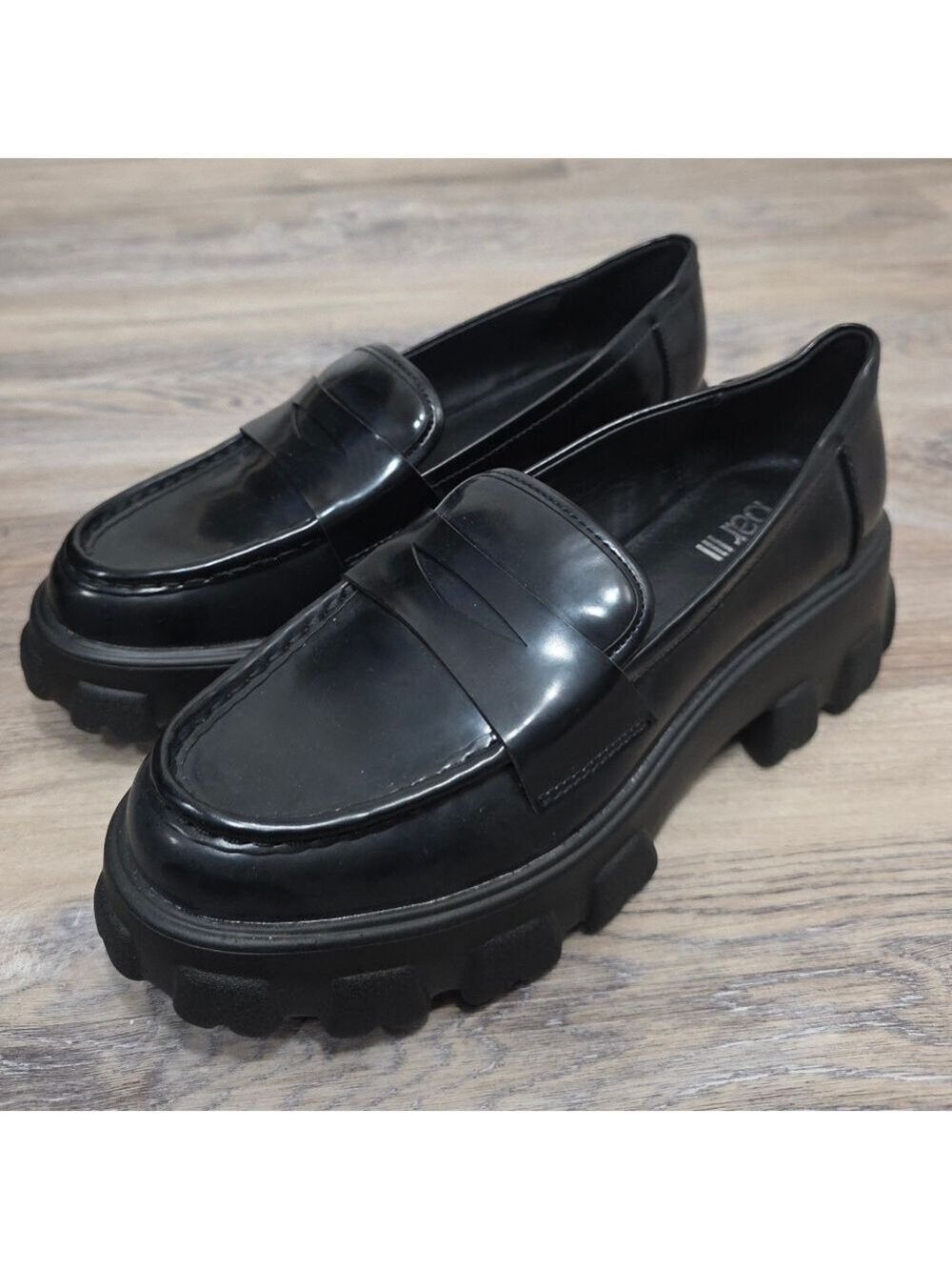 Bar III Paz Lug Sole Loafers Size 8 - New Without Box *Small Scuff